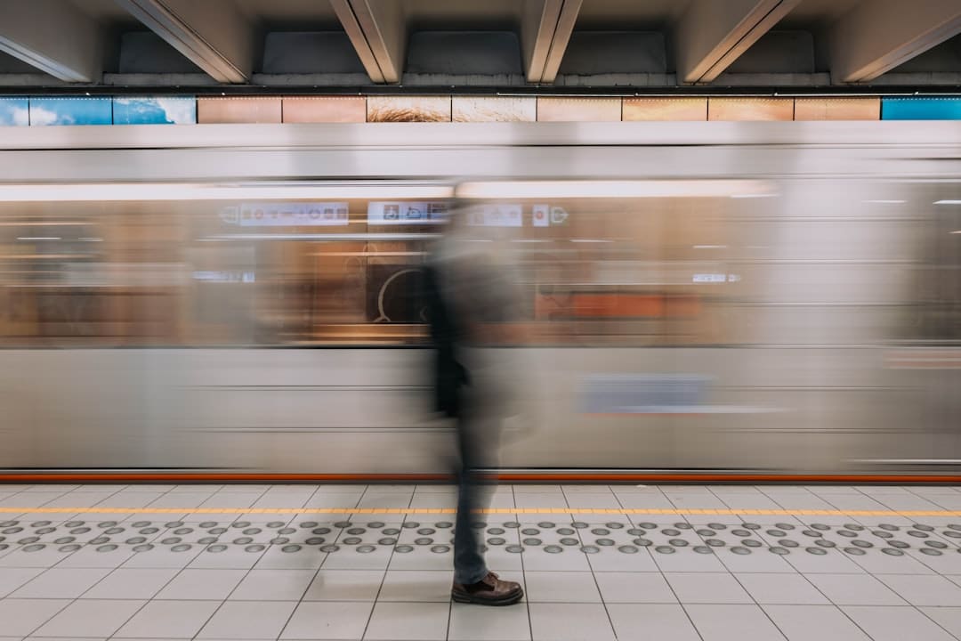 受台风“杨柳”影响 赣闽两省部分旅客列车调整运行